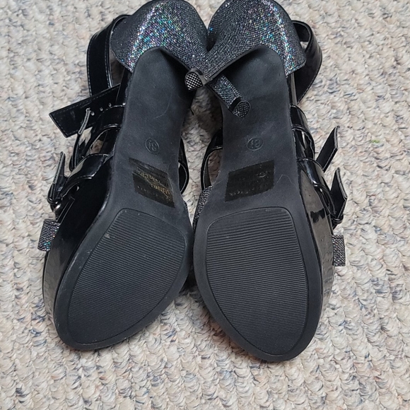 Black and Silver Glitter Open Toe Strap Heels - Picture 4 of 4